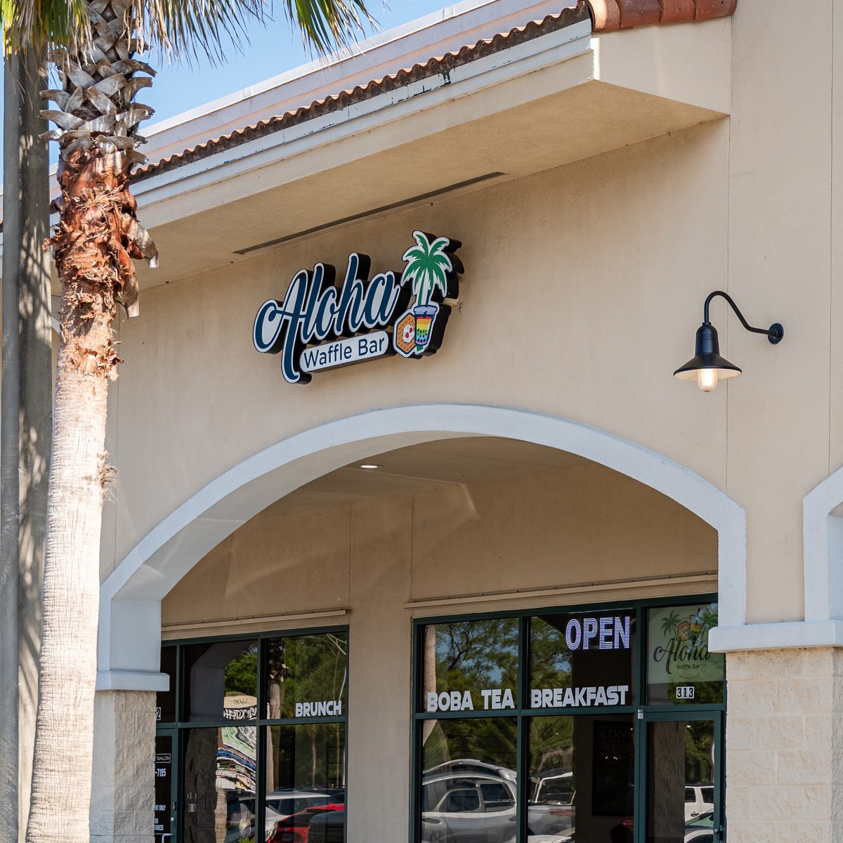 Aloha Waffle Bar – River City Marketplace