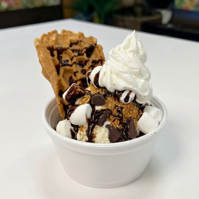 Mini Smores Kuki Crunch Sundae.